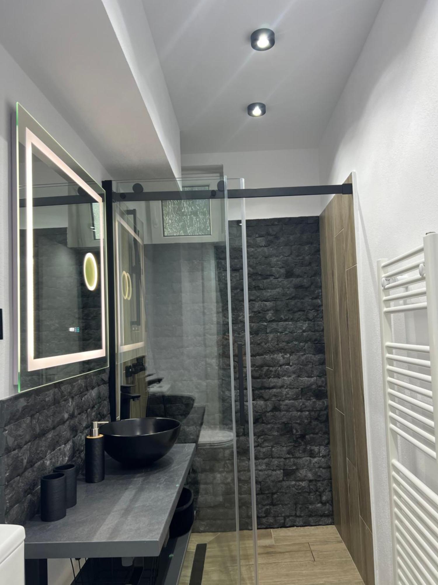 Onix Apartment Hunedoara Bagian luar foto