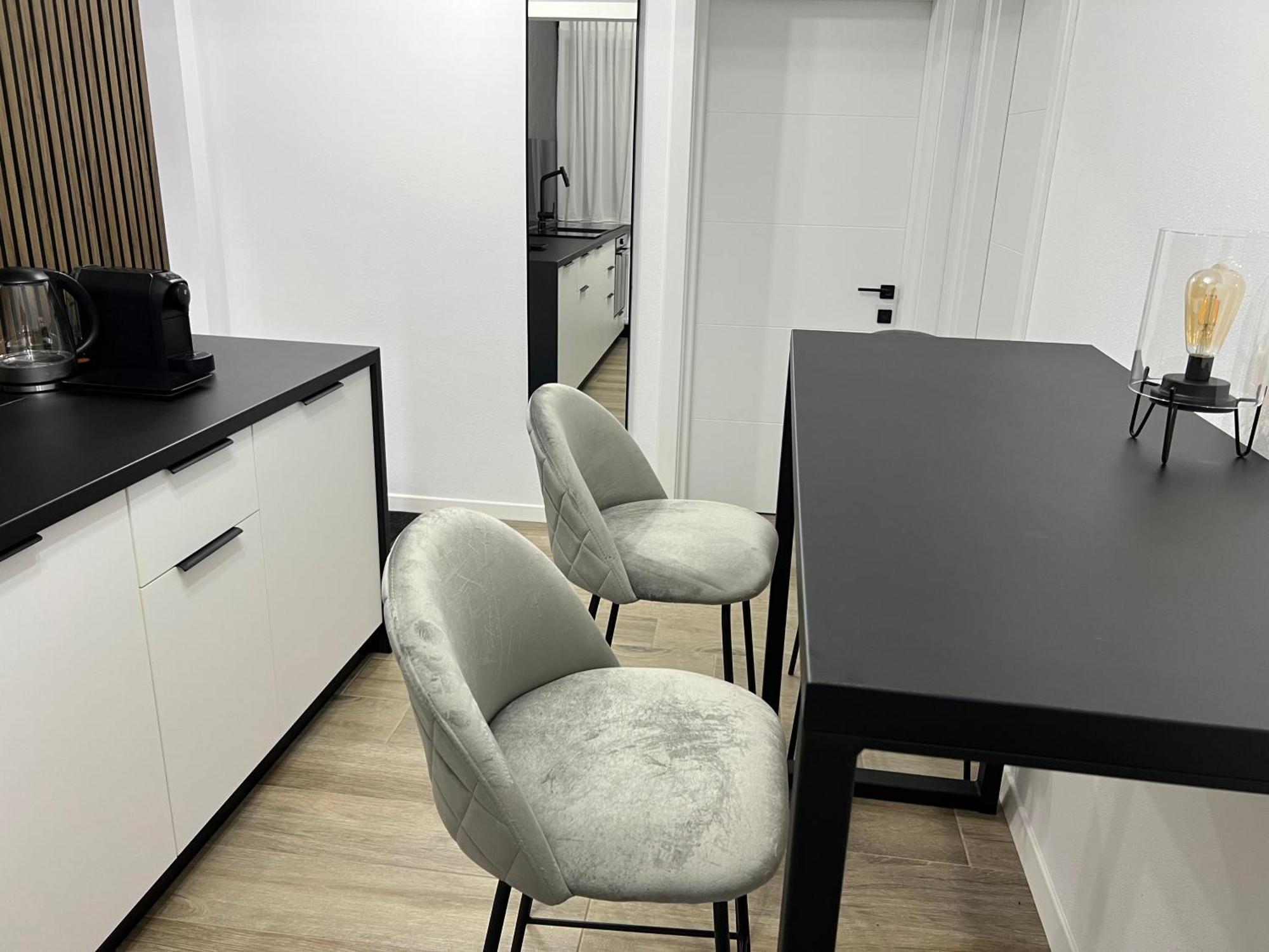 Onix Apartment Hunedoara Bagian luar foto