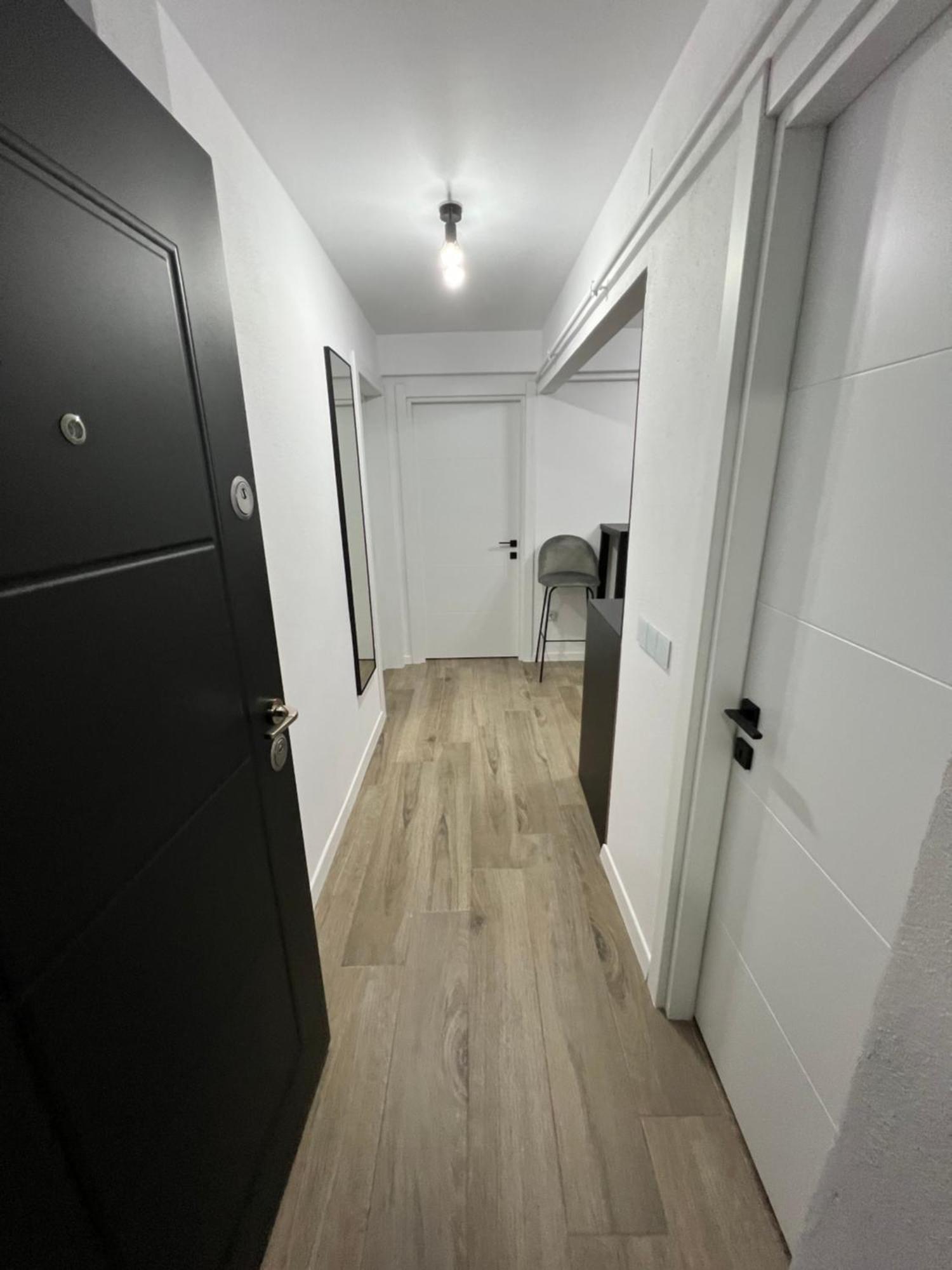 Onix Apartment Hunedoara Bagian luar foto